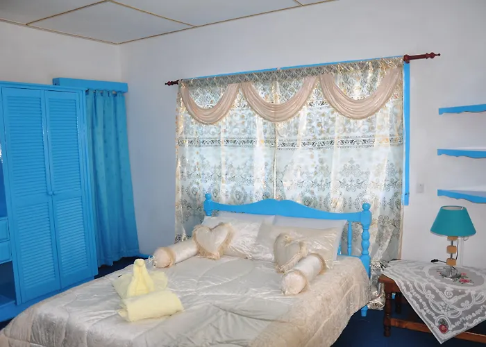 Le Chateau Bleu