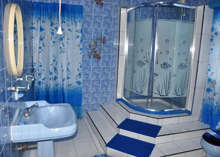 Отель Le Chateau Bleu Анс-о-Пен